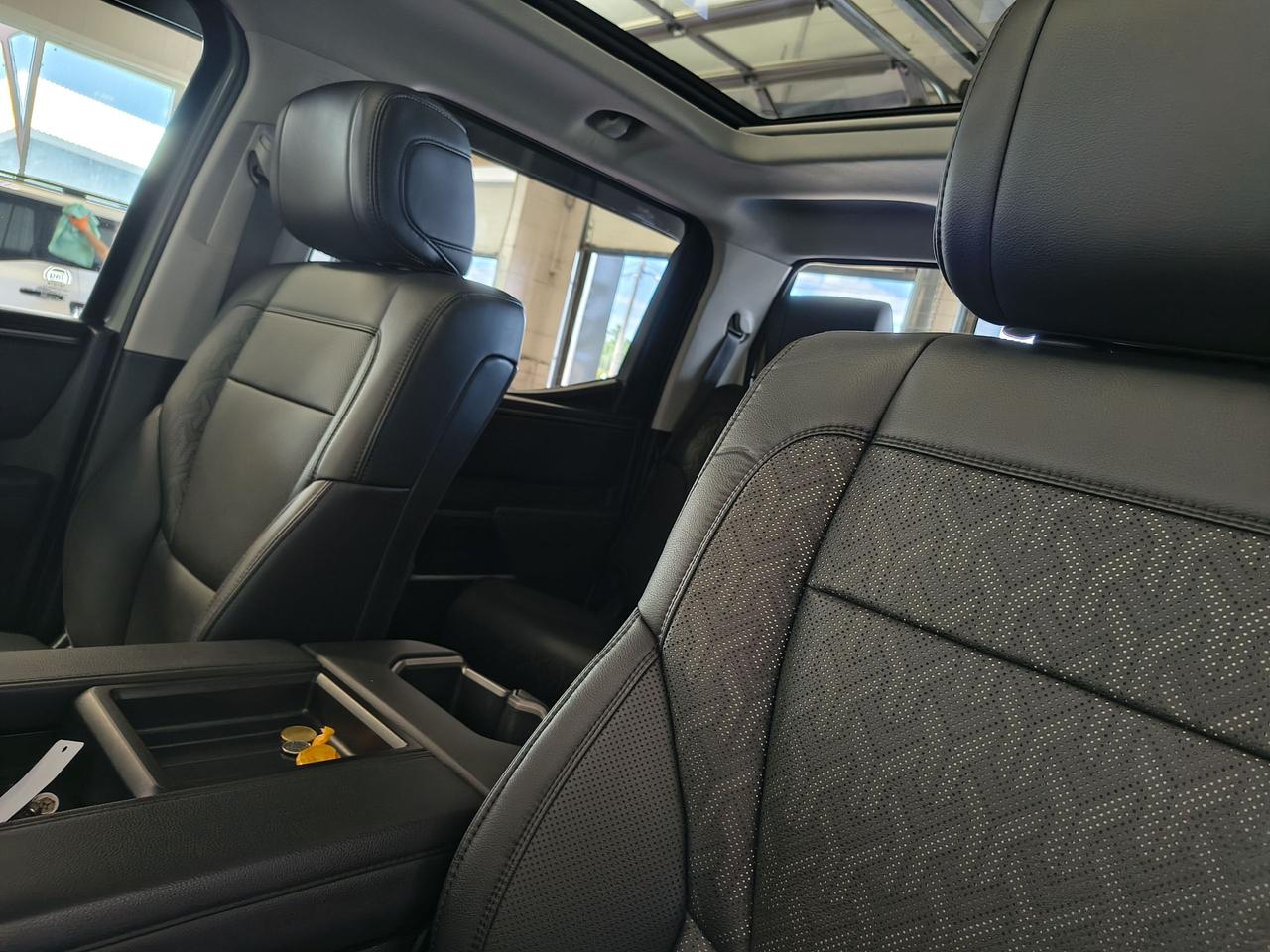 2023 Toyota Tundra Limited  Photo0