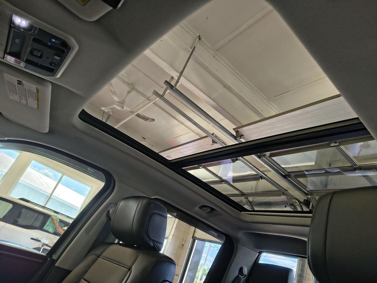 2023 Toyota Tundra Limited  Photo0