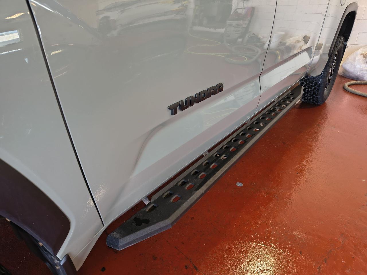2023 Toyota Tundra Limited  Photo0