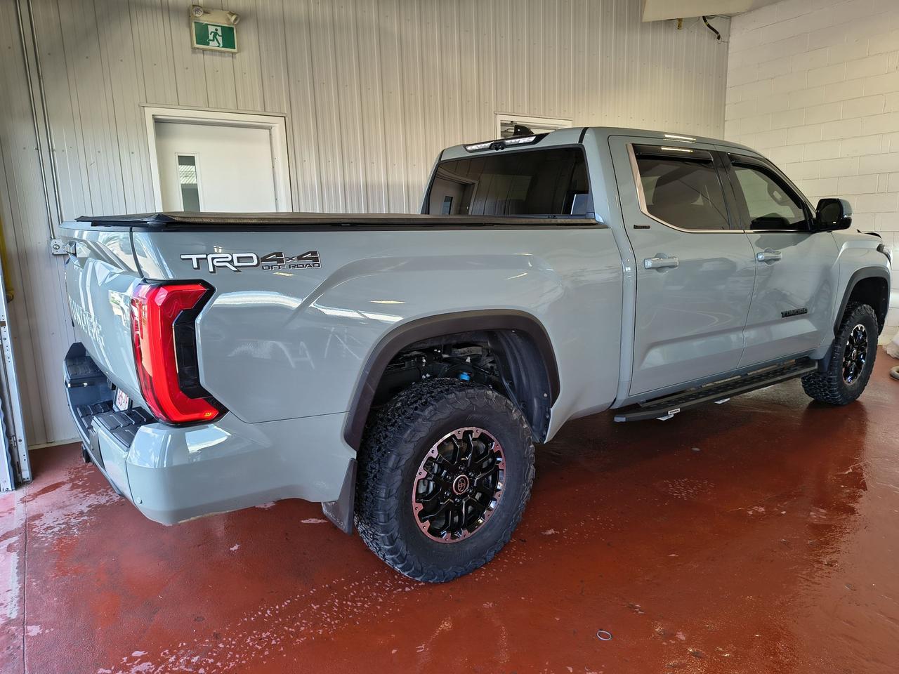 2023 Toyota Tundra Limited  Photo