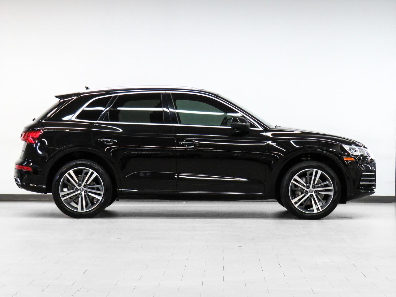 2020 Audi Q5 TECHNIK AWD | Nav | Pano roof | Leather | CarPlay Photo3