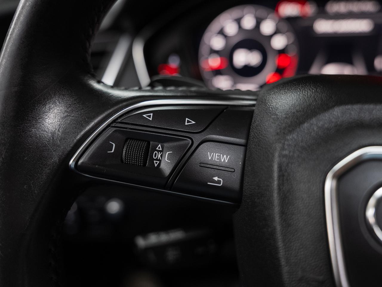 2020 Audi Q5 TECHNIK AWD | Nav | Pano roof | Leather | CarPlay Photo