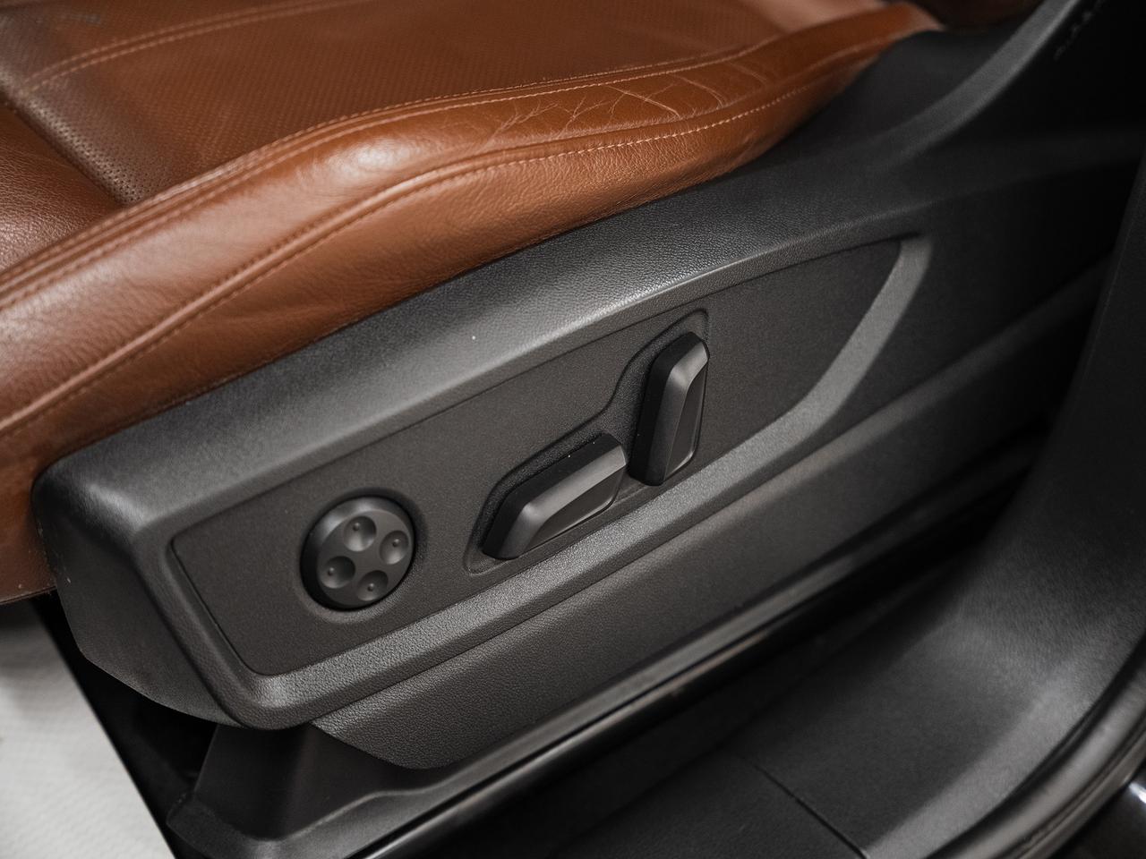 2020 Audi Q5 TECHNIK AWD | Nav | Pano roof | Leather | CarPlay Photo