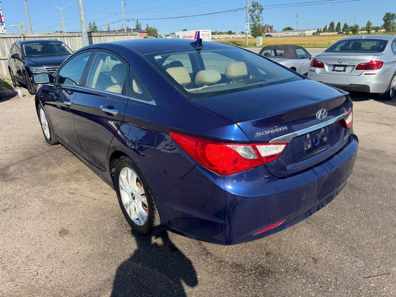2011 Hyundai Sonata LIMITED, 4 CYL, NO ACCIDENTS, LEATHER, CERTIFIED Photo