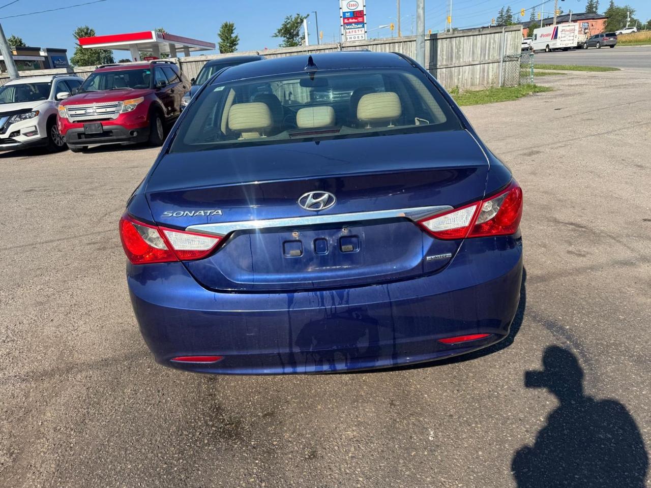 2011 Hyundai Sonata LIMITED, 4 CYL, NO ACCIDENTS, LEATHER, CERTIFIED Photo