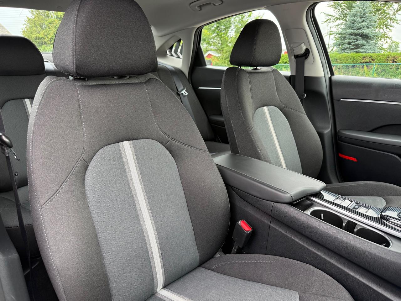 2021 Hyundai Sonata Preferred AutoStart! CarPlay! Heat Steering! Photo