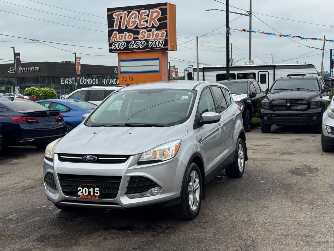 2015 Ford Escape SE, ALLOYS, ONLY 172KMS, 4 CYLINDER, AUTO, CERT Photo
