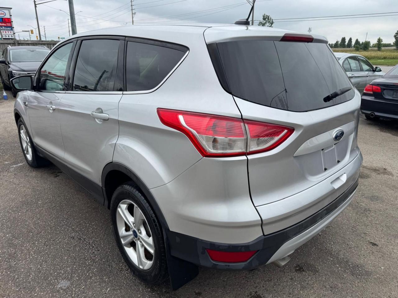 2015 Ford Escape SE, ALLOYS, ONLY 172KMS, 4 CYLINDER, AUTO, CERT Photo
