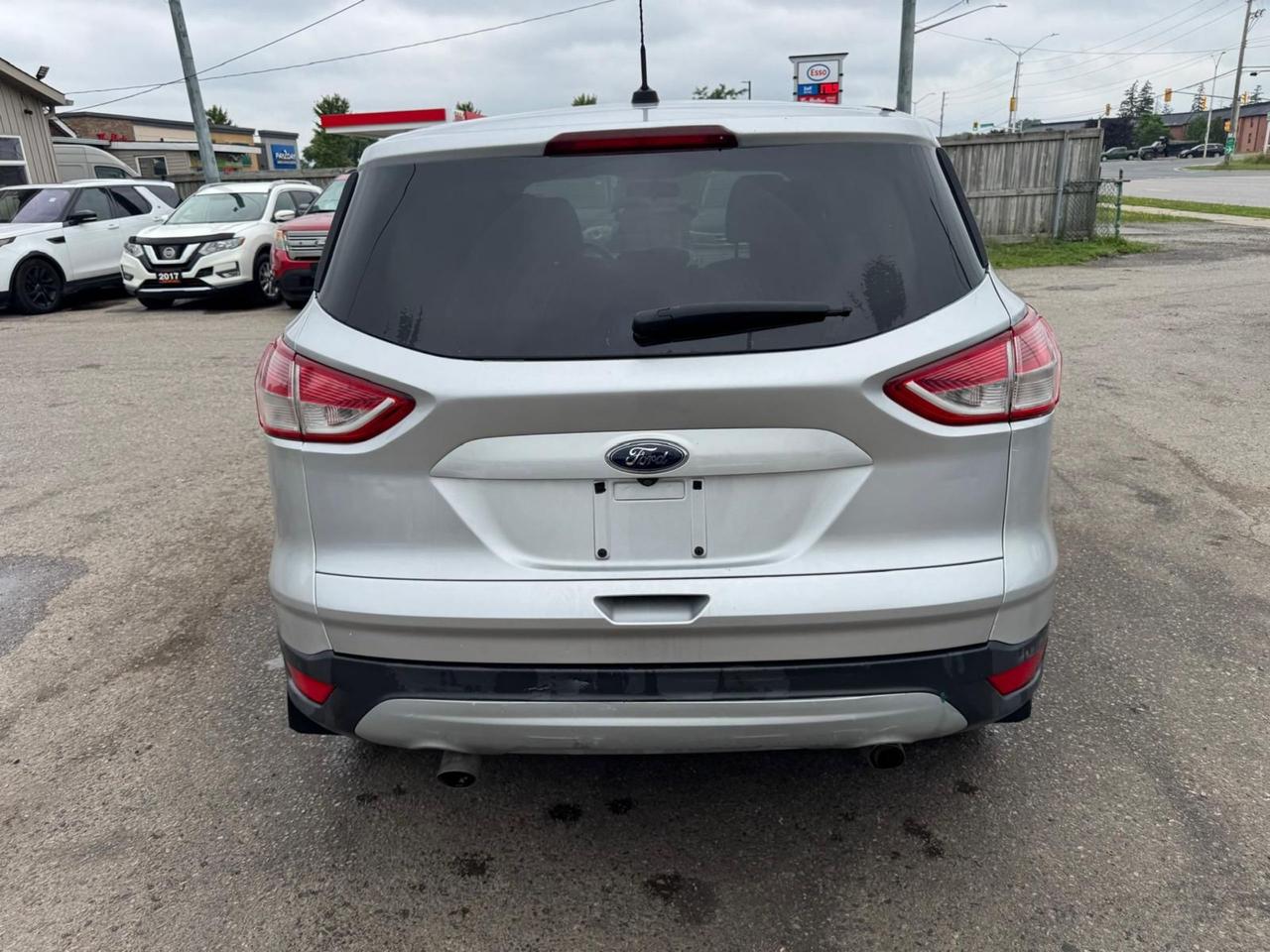 2015 Ford Escape SE, ALLOYS, ONLY 172KMS, 4 CYLINDER, AUTO, CERT Photo