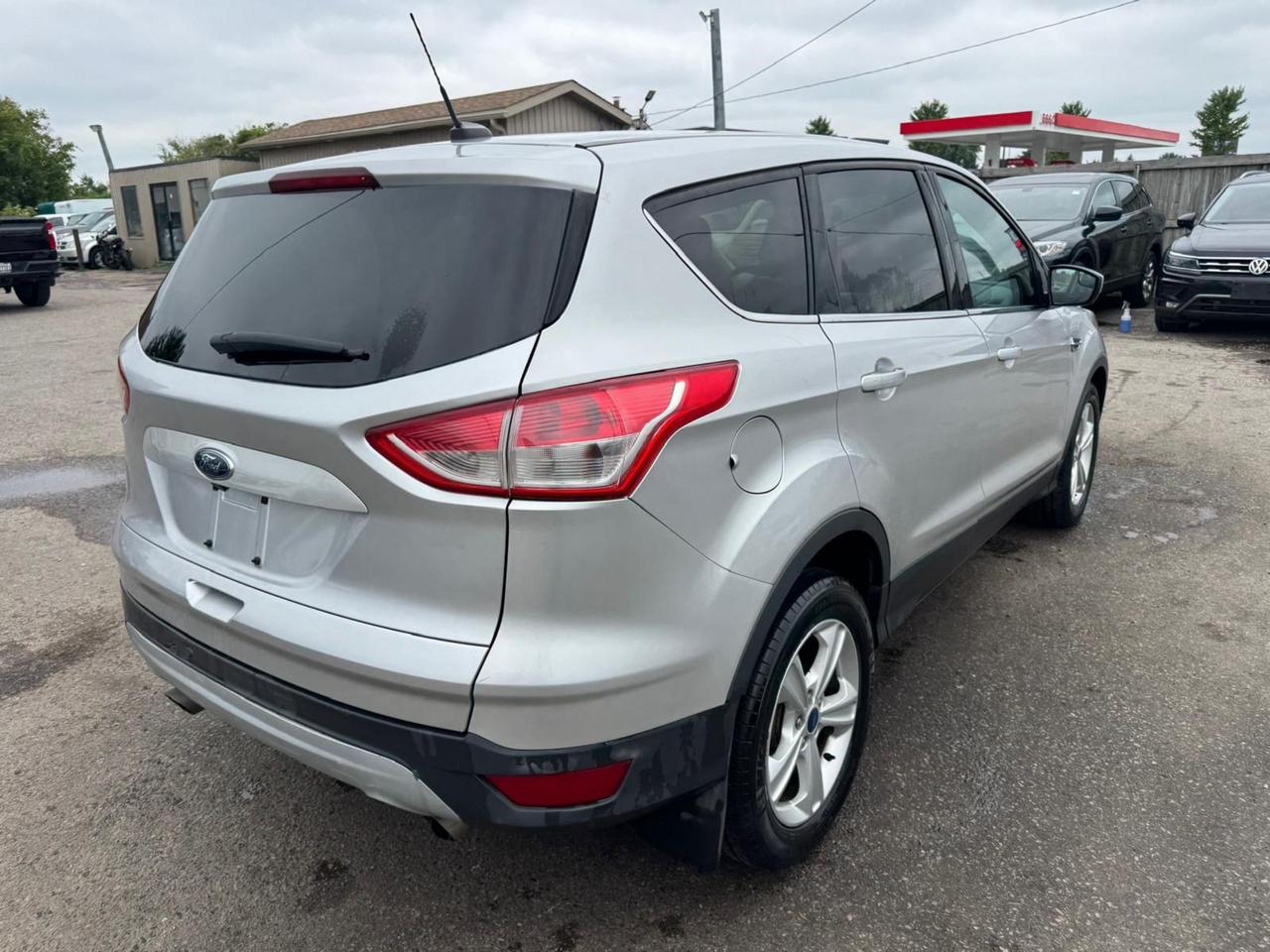 2015 Ford Escape SE, ALLOYS, ONLY 172KMS, 4 CYLINDER, AUTO, CERT Photo