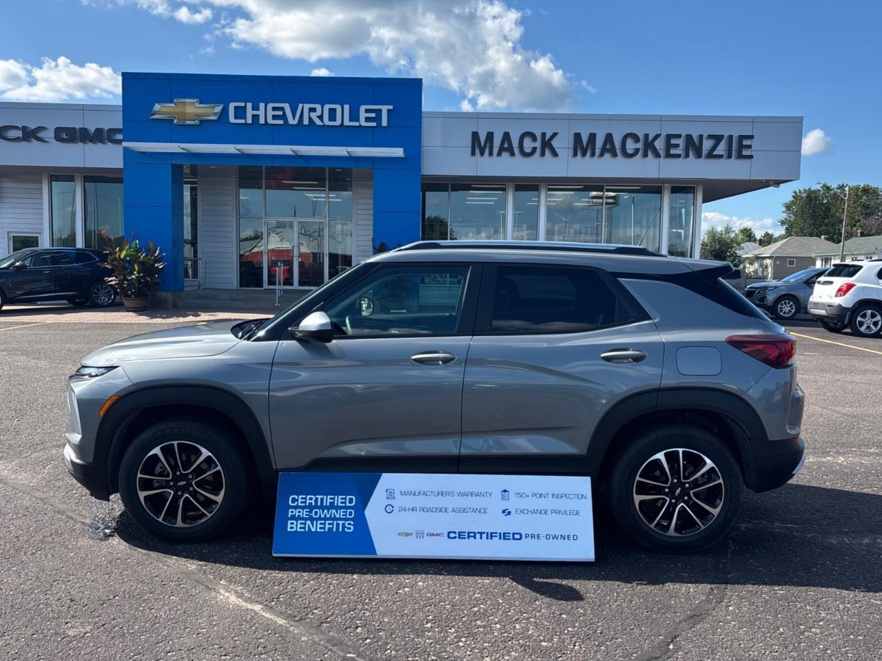 2025 Chevrolet TrailBlazer LT Used 2025 5 Passenger Small AWD SUV with Heated Front Seats, Heated Steering Wheel and a 11 Diagonal Touchscreen Radio with Wireless Apple CarPlay and Wireless Android Auto Photo3