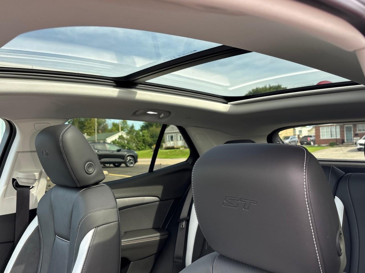 2026 Buick Envision Sport Touring New 2026 5 Passenger AWD SUV with Panoramic Sunroof, Heated Front Seats, Heated Steering Wheel, Heated Second Row Outboard Seats, Heads-Up Display, 30 Ultra-Wide Diagonal Screen, Adaptive Cruise Contr Photo