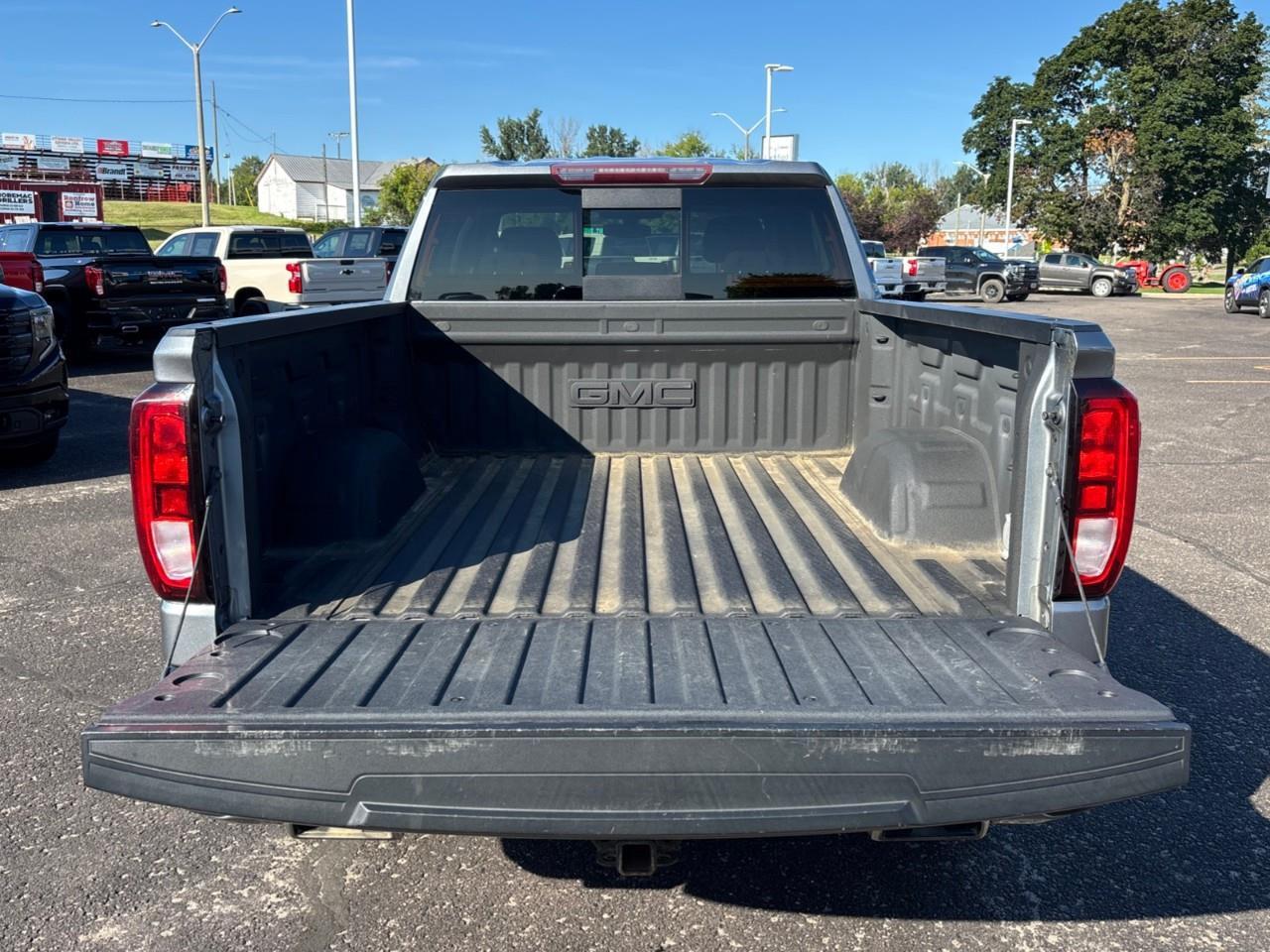 2020 GMC Sierra 1500 Elevation Used 5 Passenger Double Cab 6.6ft Box 4X4 V8 Truck with Heated Front Seats, Heated Steering Wheel and 8 Colour Touchscreen Radio with Apple CarPlay, Android Auto and a Bose Speaker System Photo