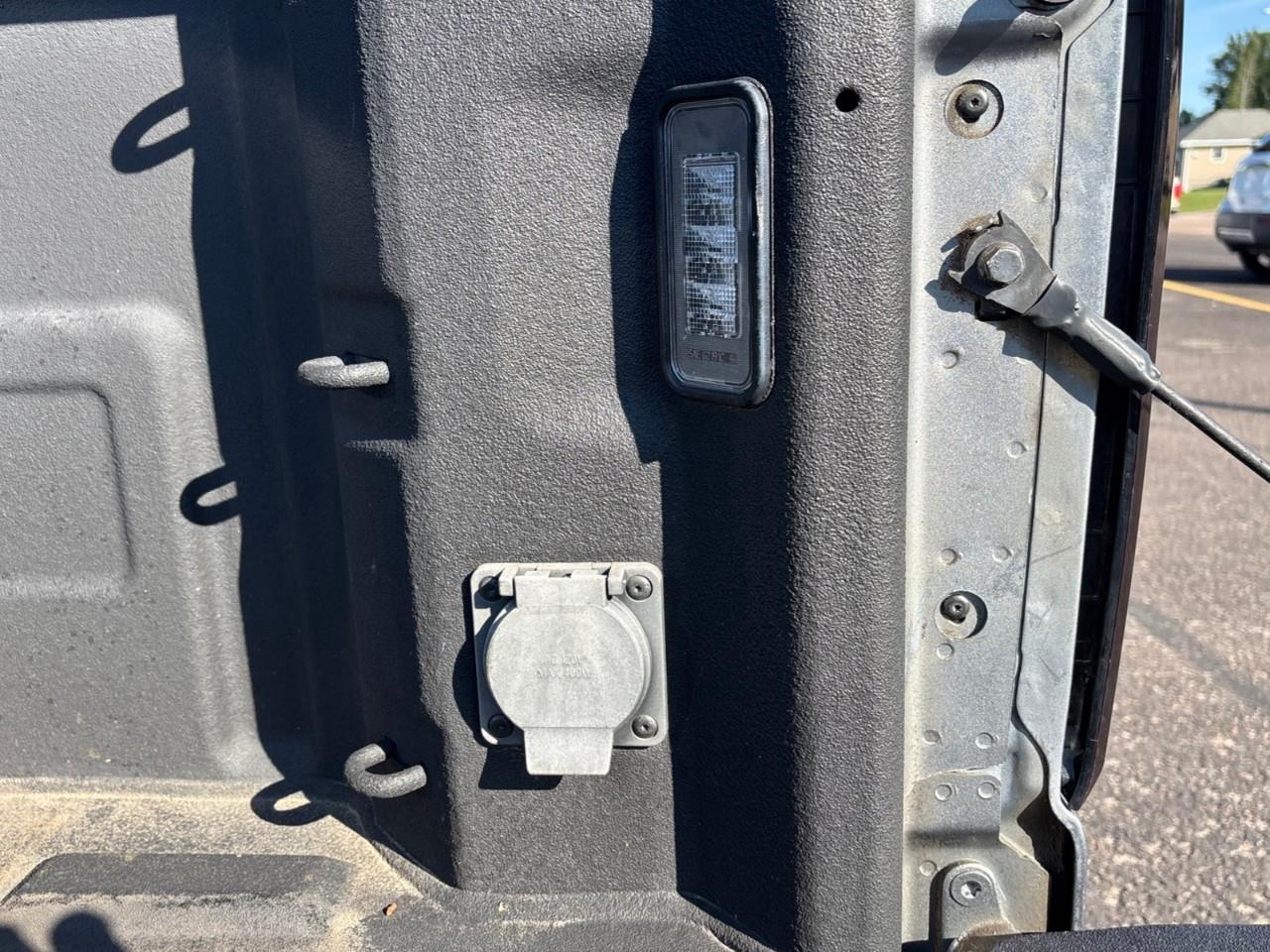 2020 GMC Sierra 1500 Elevation Used 5 Passenger Double Cab 6.6ft Box 4X4 V8 Truck with Heated Front Seats, Heated Steering Wheel and 8 Colour Touchscreen Radio with Apple CarPlay, Android Auto and a Bose Speaker System Photo