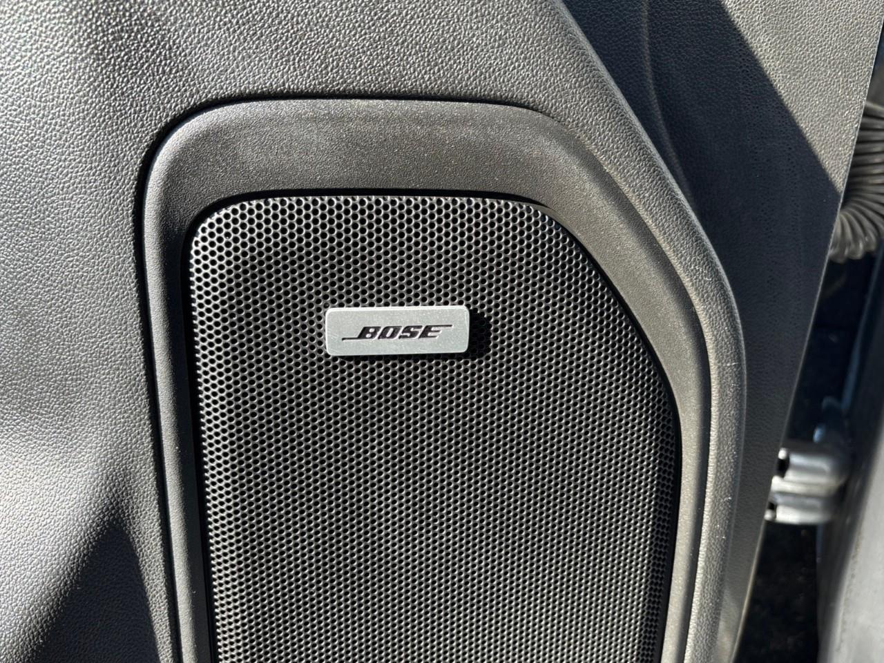 2020 GMC Sierra 1500 Elevation Used 5 Passenger Double Cab 6.6ft Box 4X4 V8 Truck with Heated Front Seats, Heated Steering Wheel and 8 Colour Touchscreen Radio with Apple CarPlay, Android Auto and a Bose Speaker System Photo