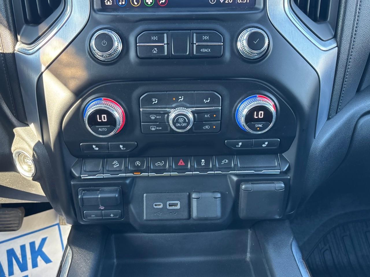 2020 GMC Sierra 1500 Elevation Used 5 Passenger Double Cab 6.6ft Box 4X4 V8 Truck with Heated Front Seats, Heated Steering Wheel and 8 Colour Touchscreen Radio with Apple CarPlay, Android Auto and a Bose Speaker System Photo