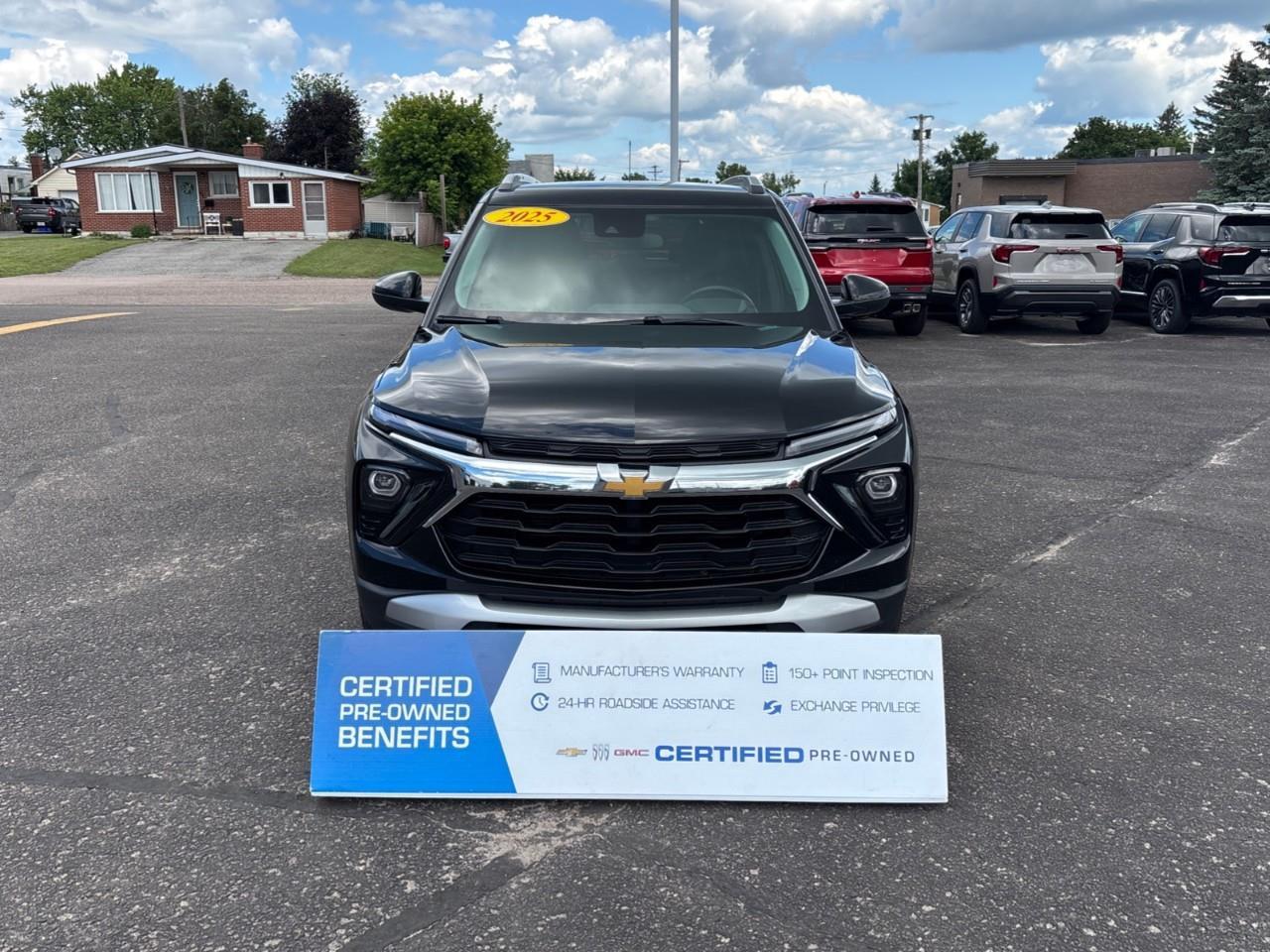 2025 Chevrolet TrailBlazer LT Used 2025 5 Passenger Small AWD SUV with Heated Front Seats, Heated Steering Wheel and a 11 Diagonal Touchscreen Radio with Wireless Apple CarPlay and Wireless Android Auto Photo0