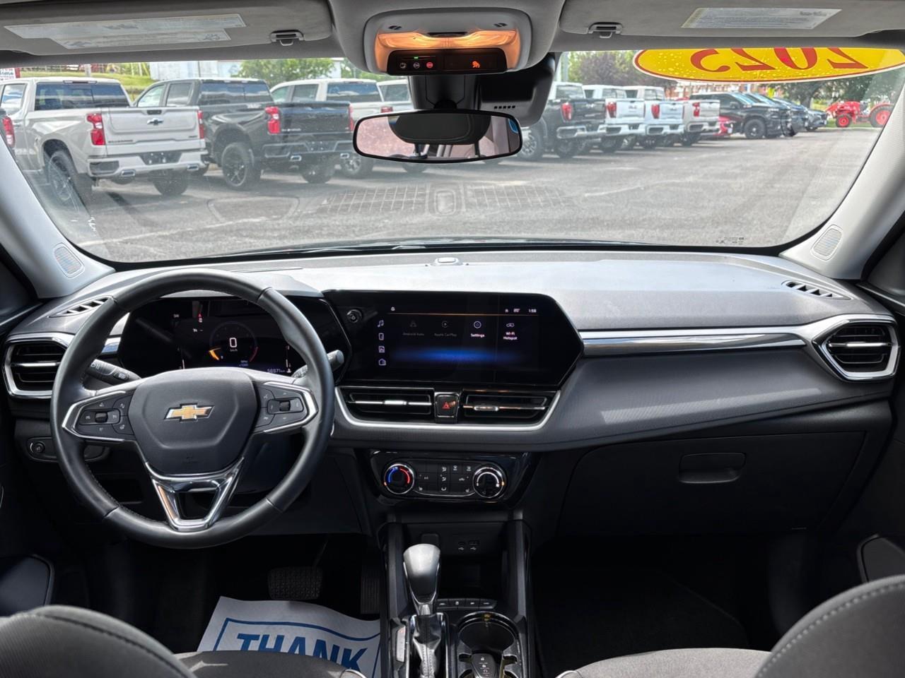 2025 Chevrolet TrailBlazer LT Used 2025 5 Passenger Small AWD SUV with Heated Front Seats, Heated Steering Wheel and a 11 Diagonal Touchscreen Radio with Wireless Apple CarPlay and Wireless Android Auto Photo