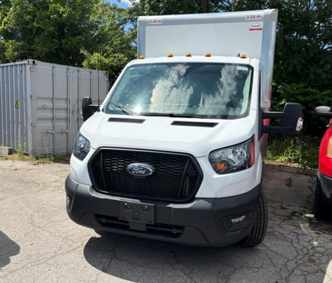 2024 Ford Transit Cutaway Cube Photo5