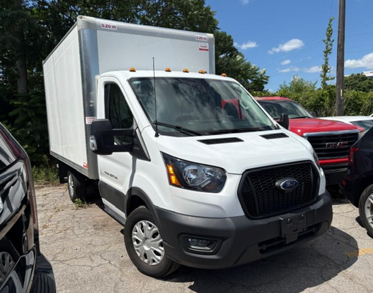 2024 Ford Transit Cutaway Cube Photo0