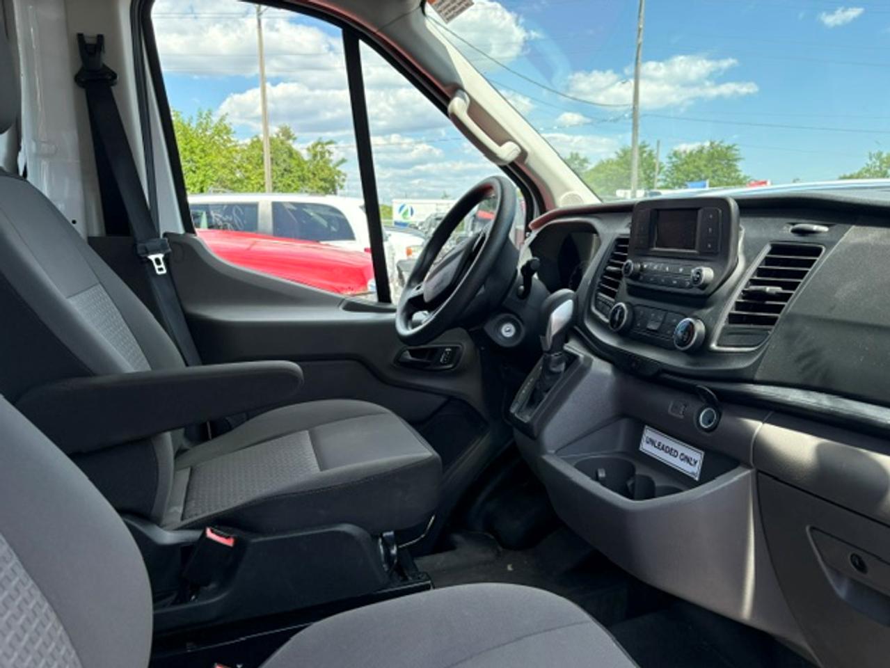 2024 Ford Transit Cutaway Cube Photo2