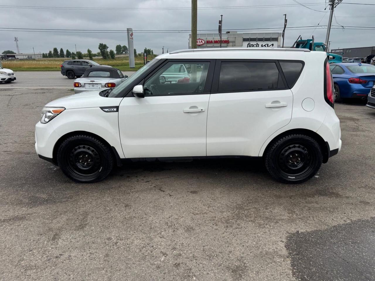 2015 Kia Soul EX, WELL MAINTAINED, FUEL SAVER, CERTIFIED Photo