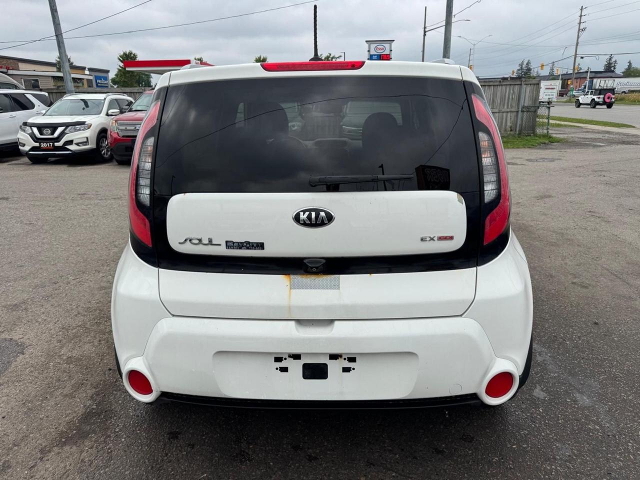 2015 Kia Soul EX, WELL MAINTAINED, FUEL SAVER, CERTIFIED Photo3
