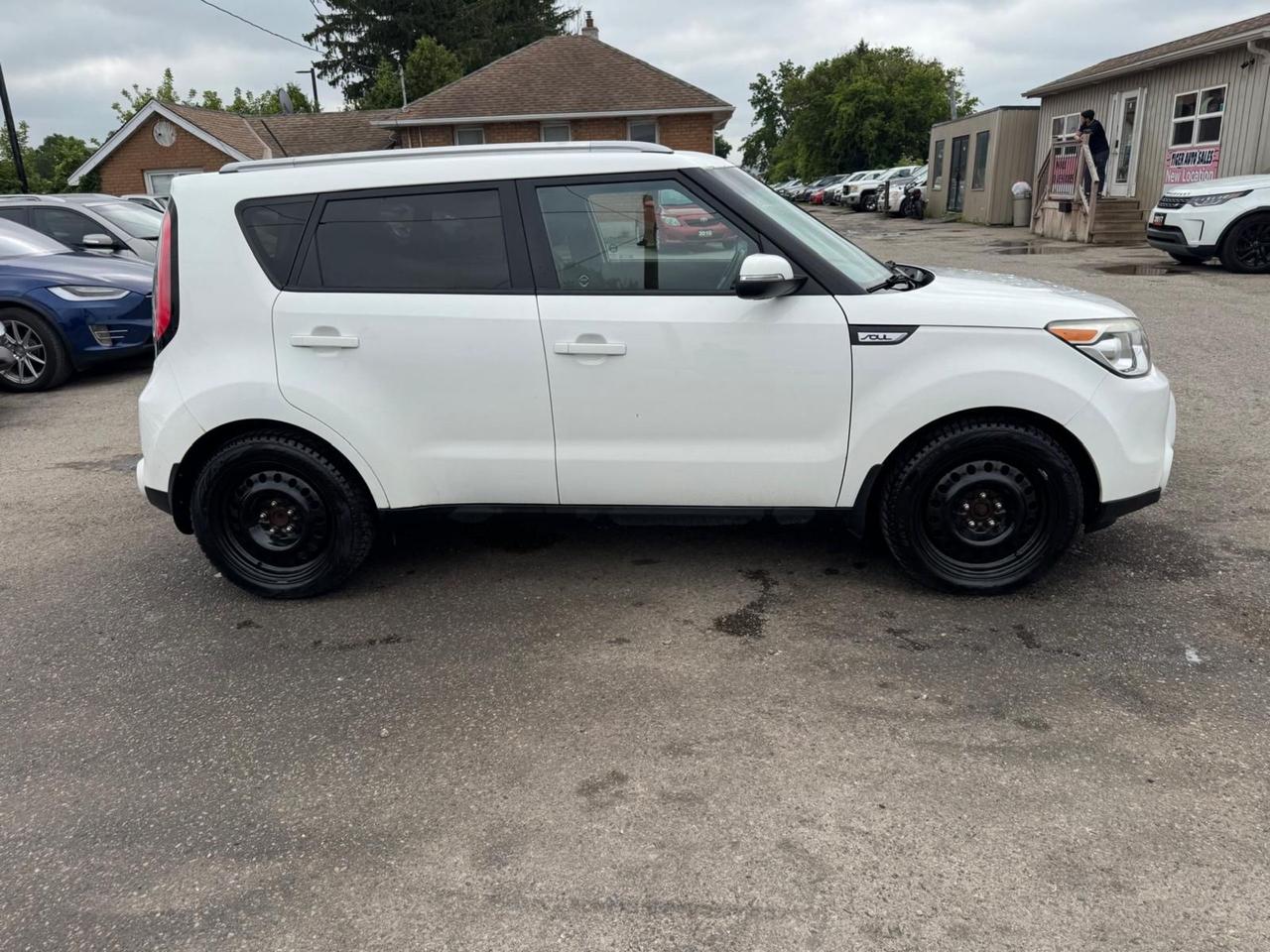 2015 Kia Soul EX, WELL MAINTAINED, FUEL SAVER, CERTIFIED Photo