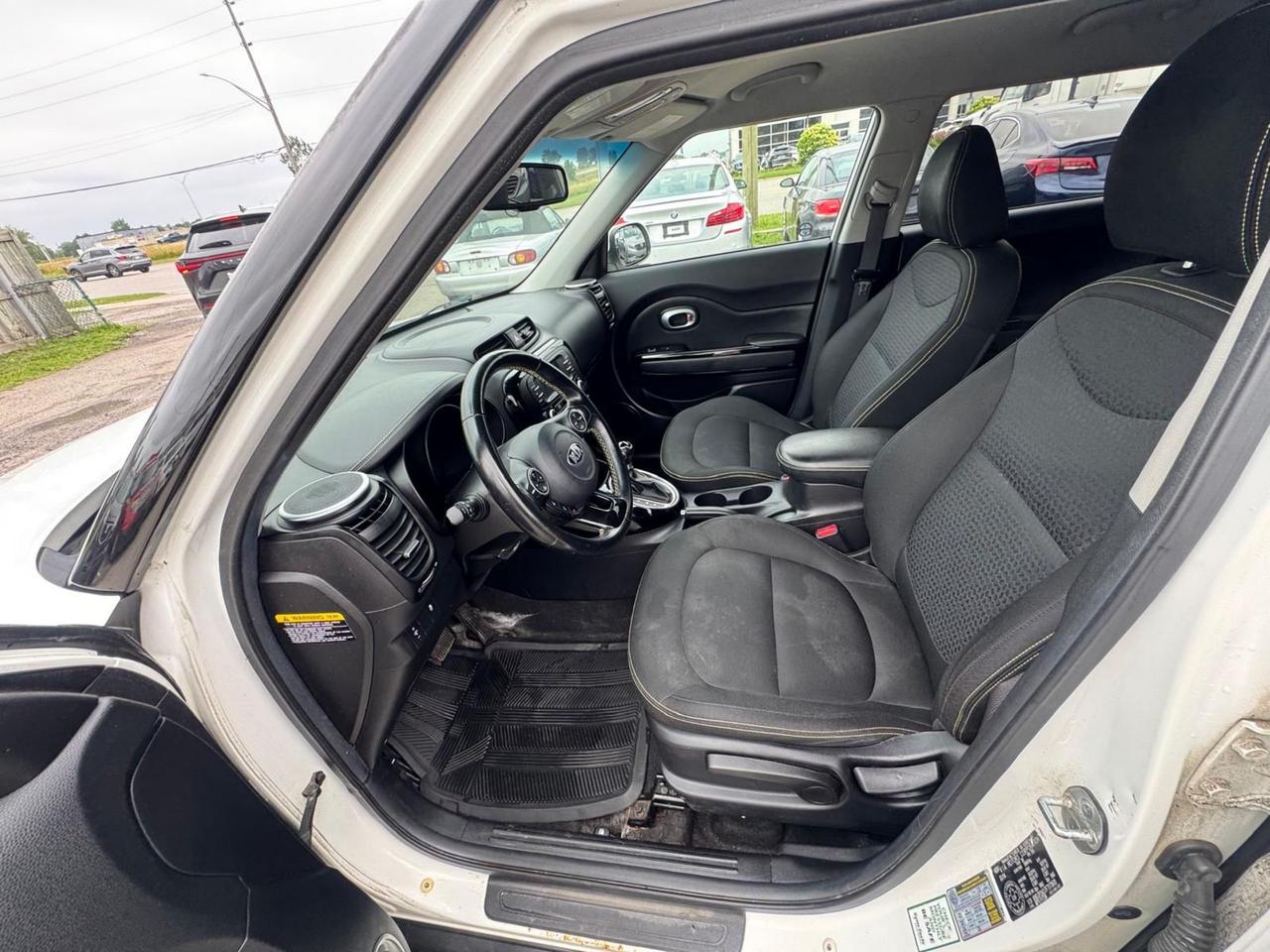 2015 Kia Soul EX, WELL MAINTAINED, FUEL SAVER, CERTIFIED Photo