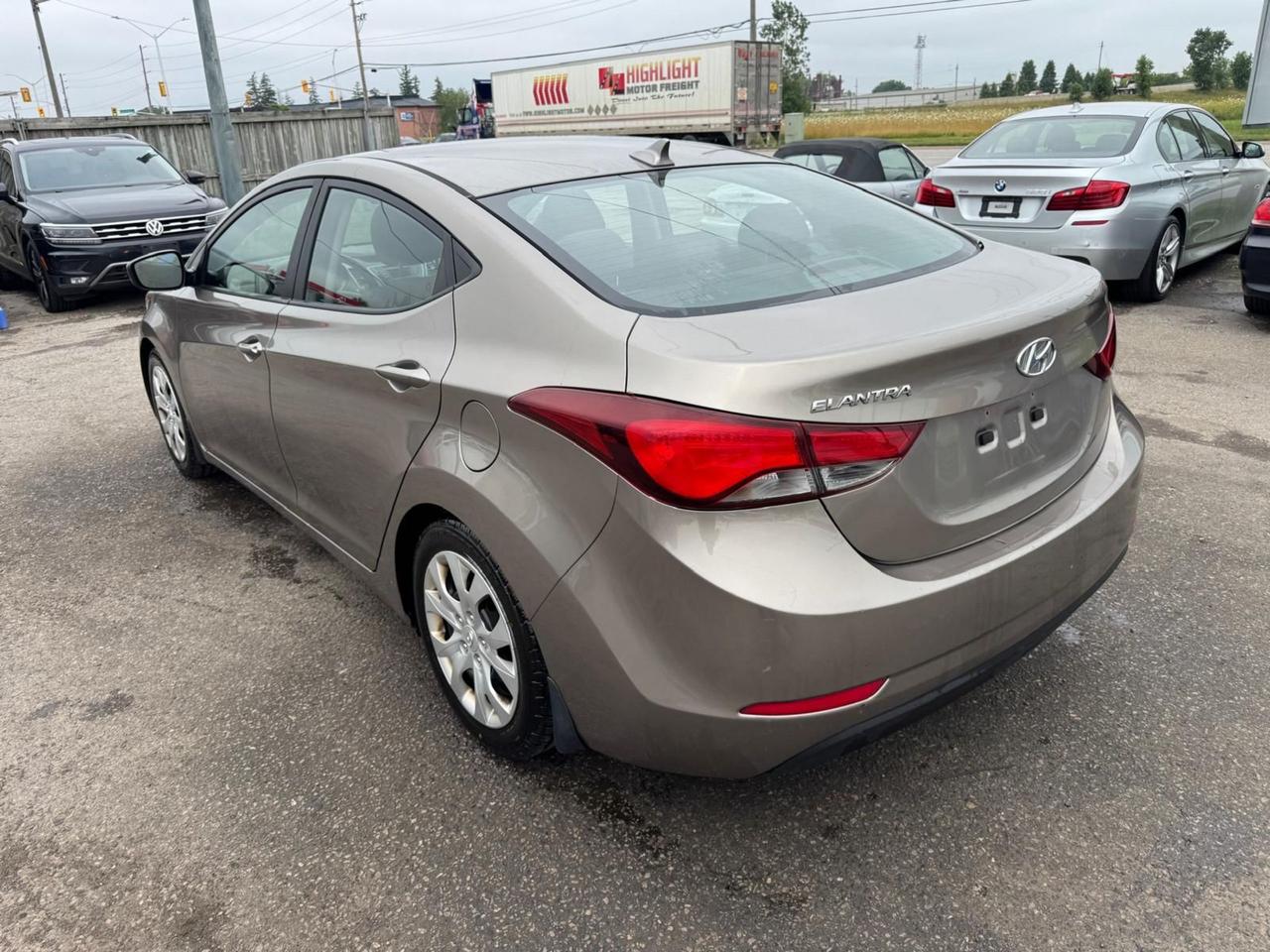 2015 Hyundai Elantra GL, SEDAN, AUTO, 4 CYL, GREAT ON FUEL, CERTIFIED Photo