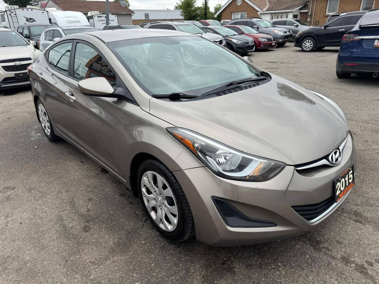 2015 Hyundai Elantra GL, SEDAN, AUTO, 4 CYL, GREAT ON FUEL, CERTIFIED Photo