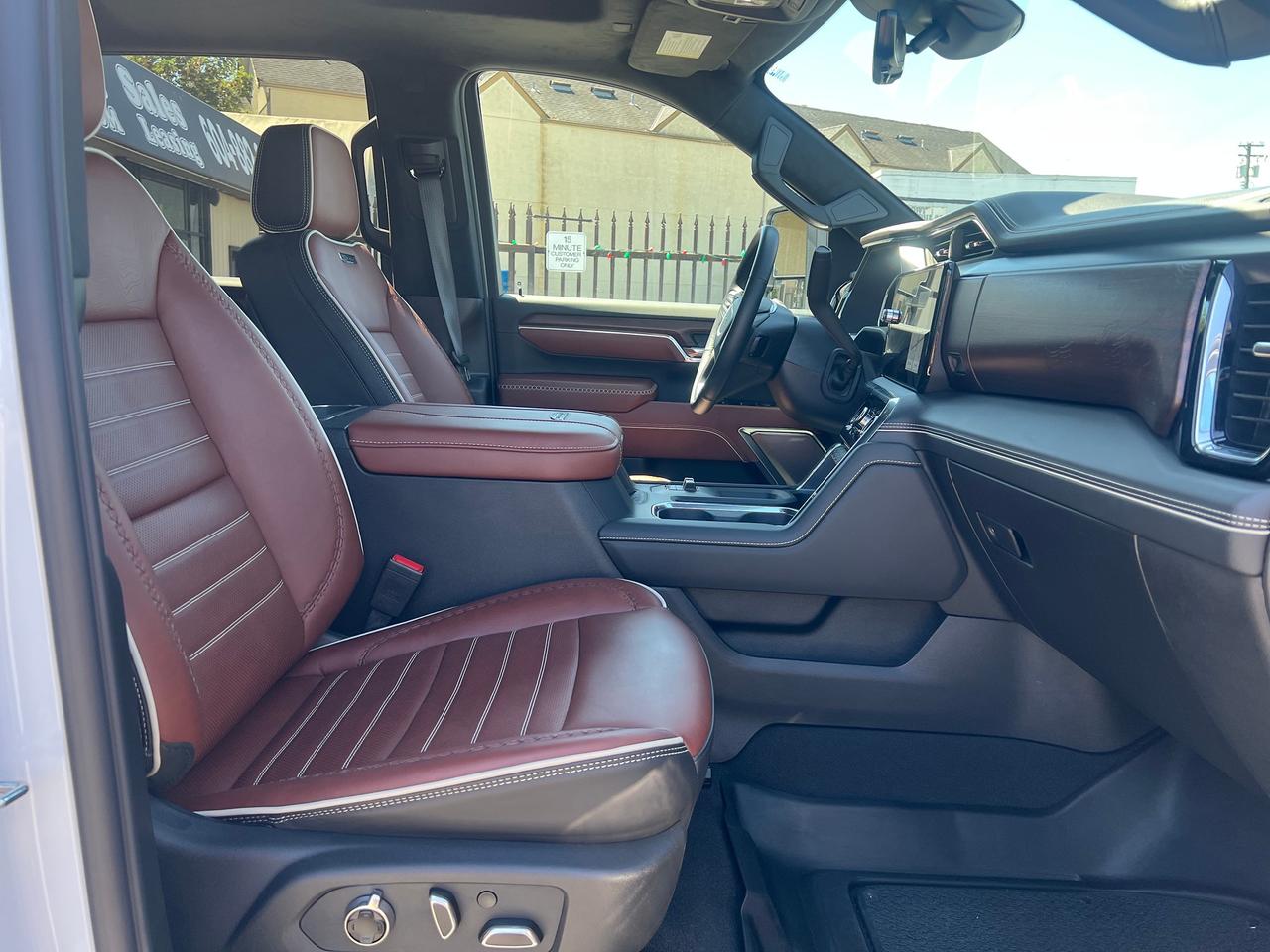 2026 GMC Sierra 3500 Denali ULTIMATE Photo