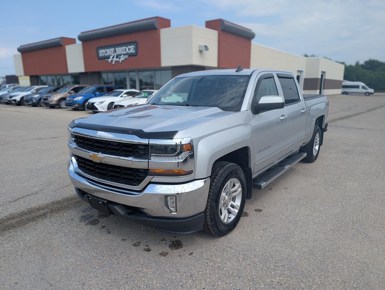 2016 Chevrolet Silverado 1500 LT | Running boards | Power seats - Photo #1