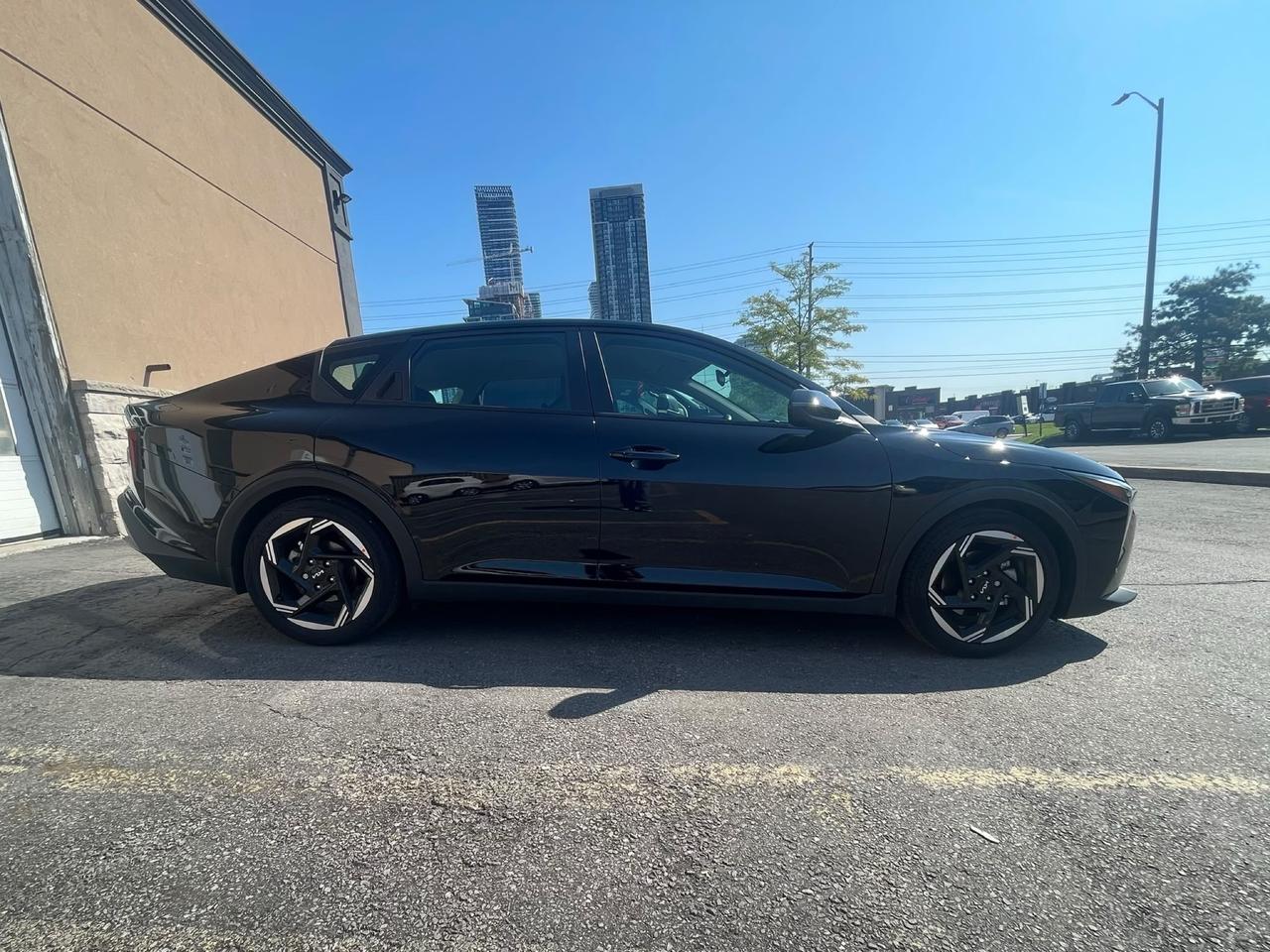 2026 Kia K4 EX| CLEAN CARFAX| NO ACCIDENTS| Photo