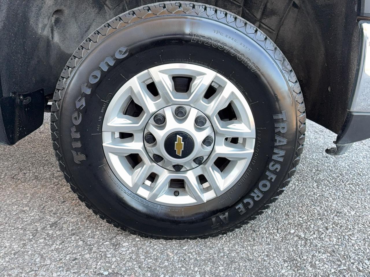 2025 Chevrolet Silverado 2500 LT 4WD CrewCab 6.6L8cylDiesel 6'7"Box HeatedSeats Photo
