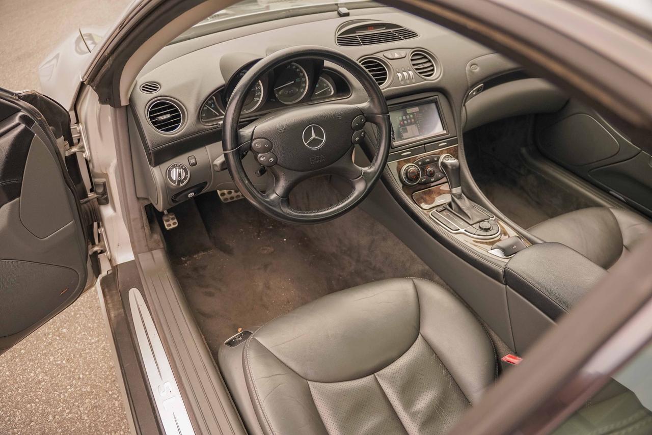 2005 Mercedes-Benz SL-Class SL 500 Photo