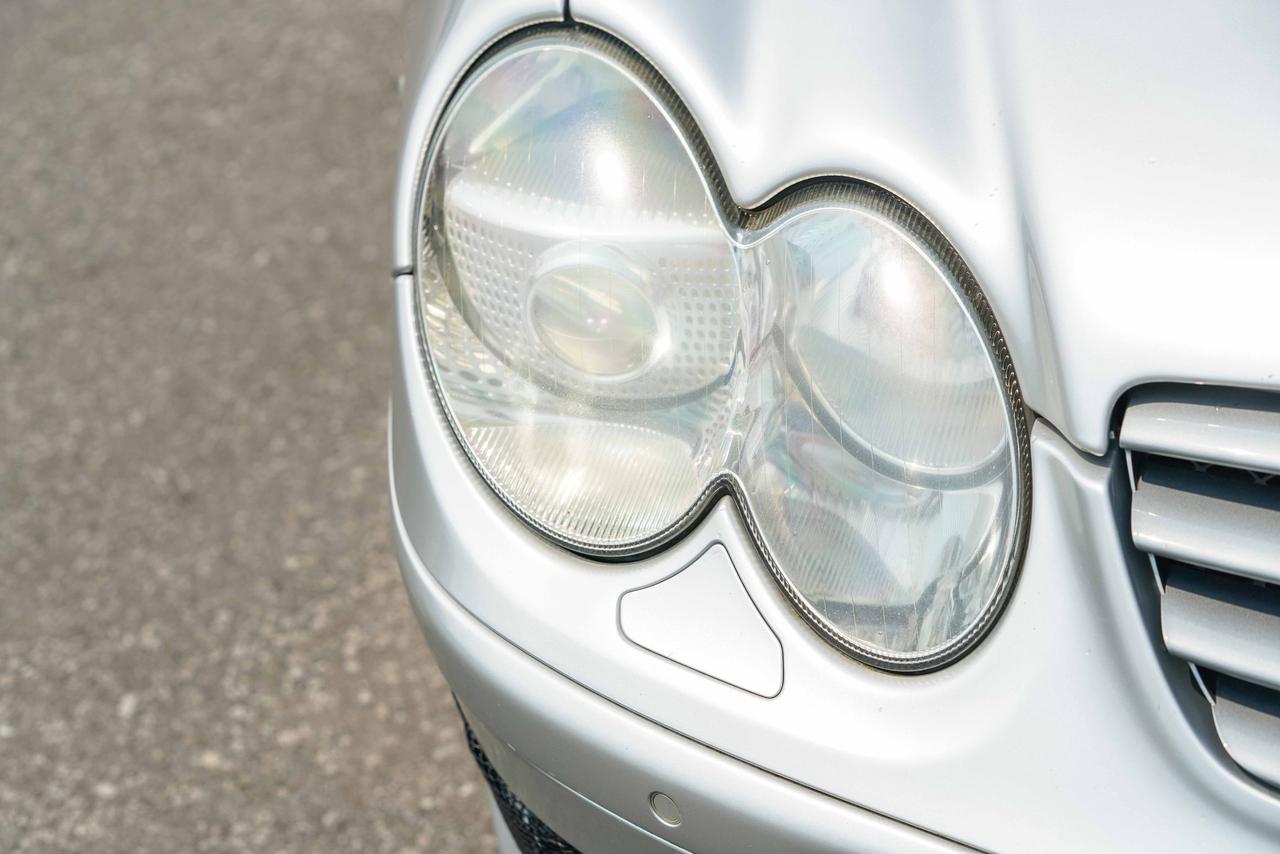 2005 Mercedes-Benz SL-Class SL 500 Photo