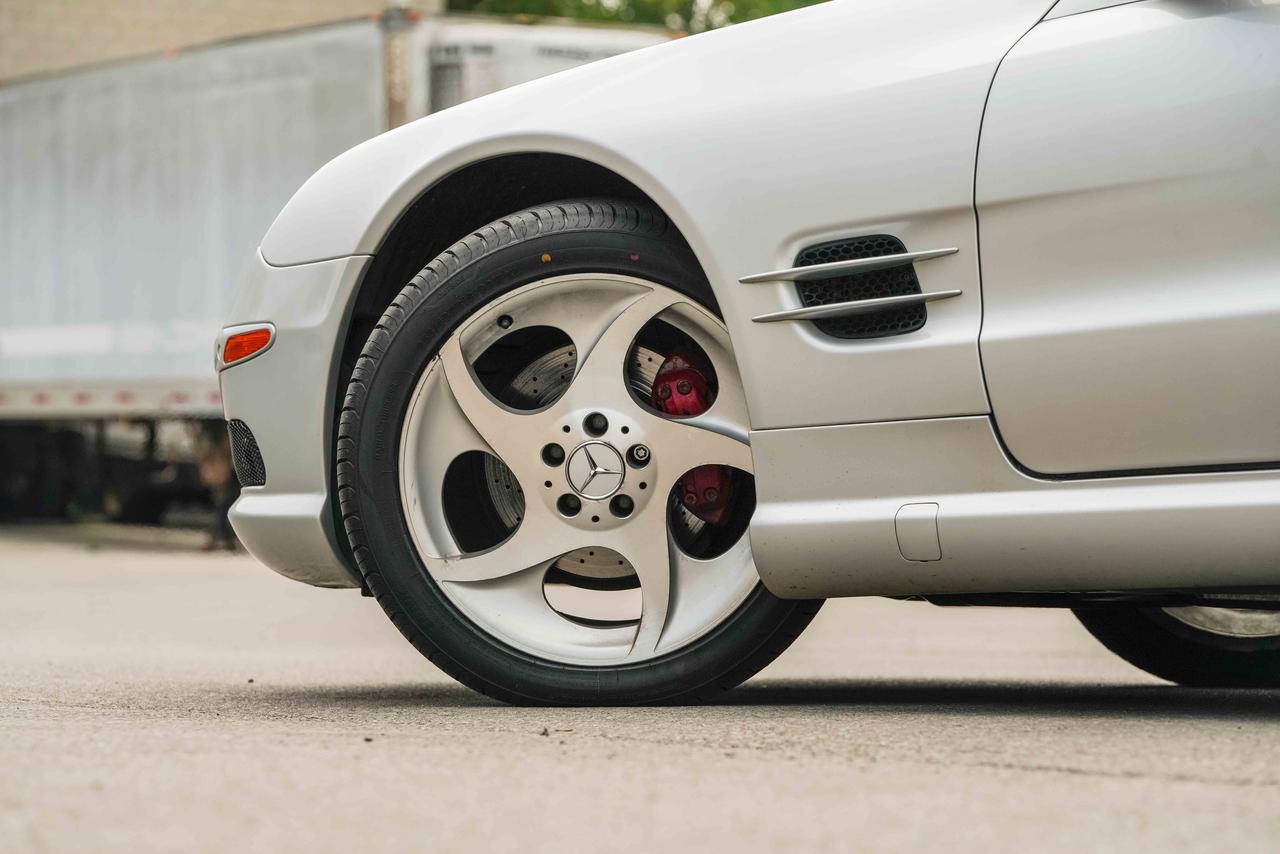 2005 Mercedes-Benz SL-Class SL 500 Photo