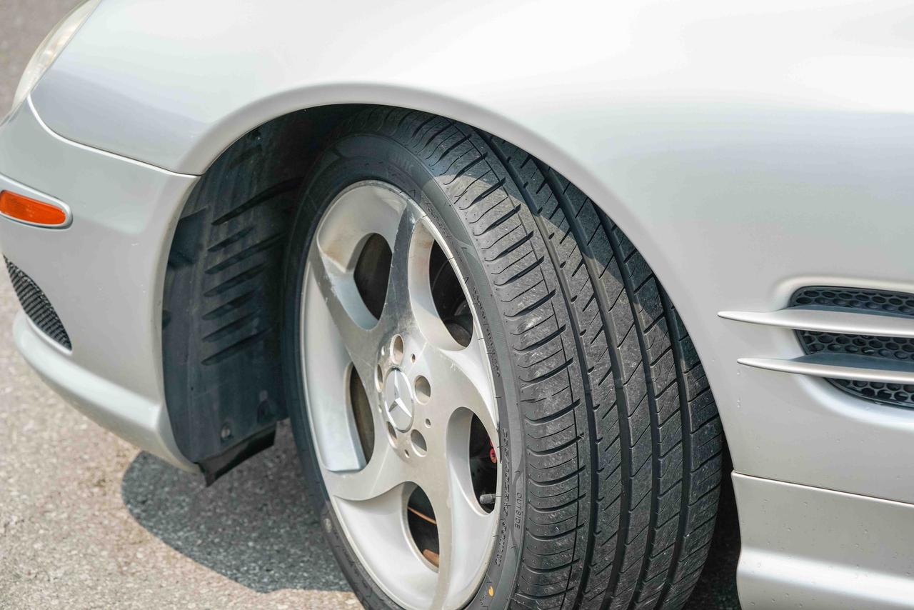 2005 Mercedes-Benz SL-Class SL 500 Photo