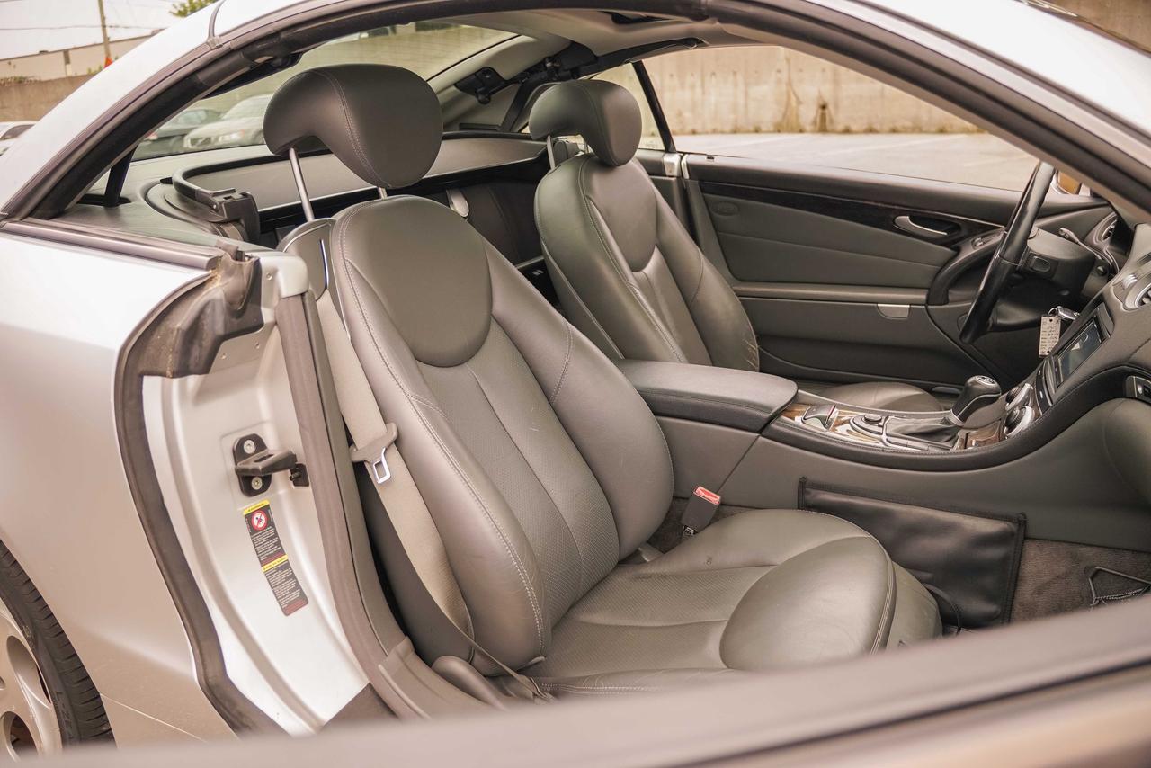 2005 Mercedes-Benz SL-Class SL 500 Photo