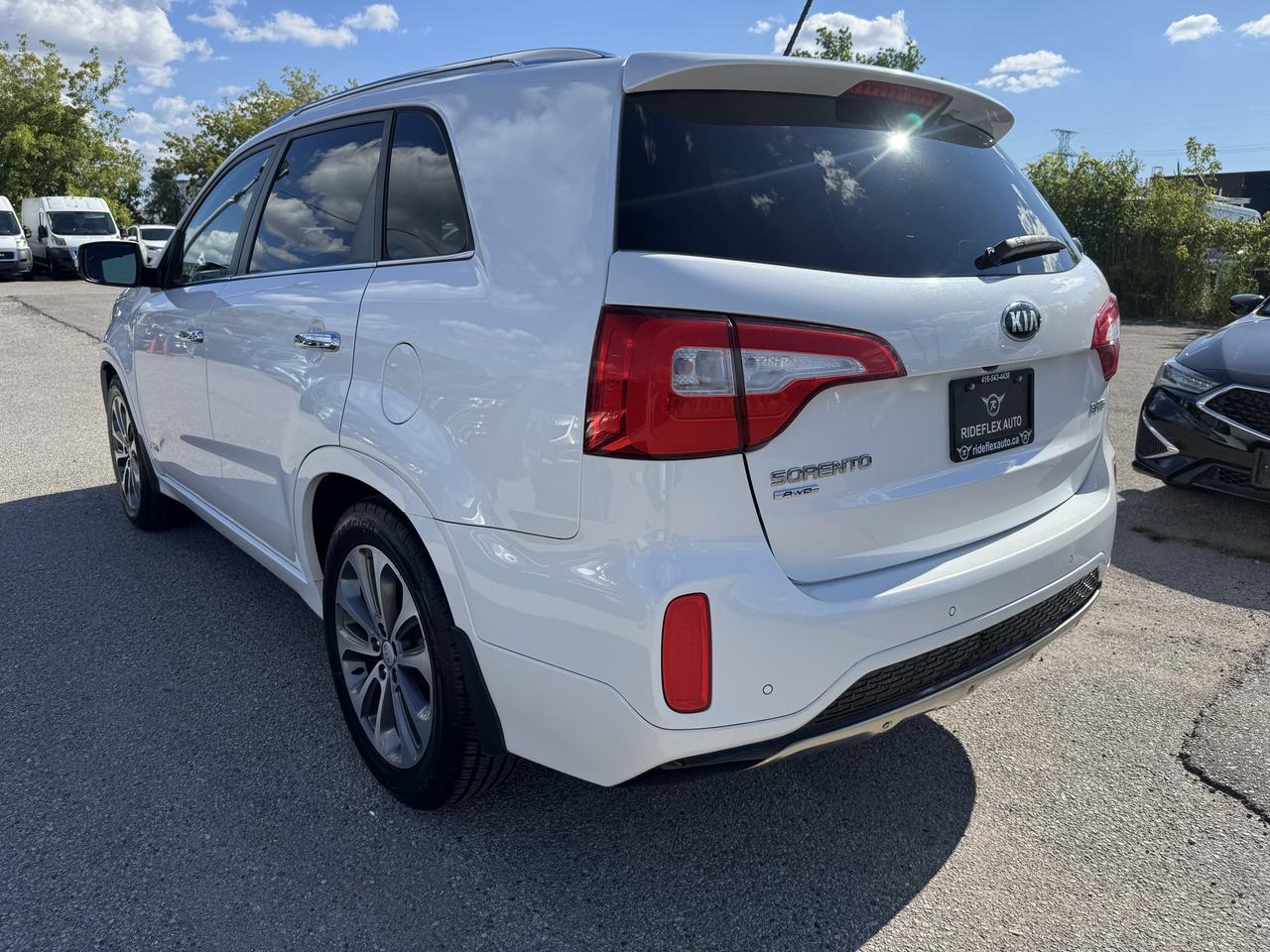 2015 Kia Sorento SX Photo