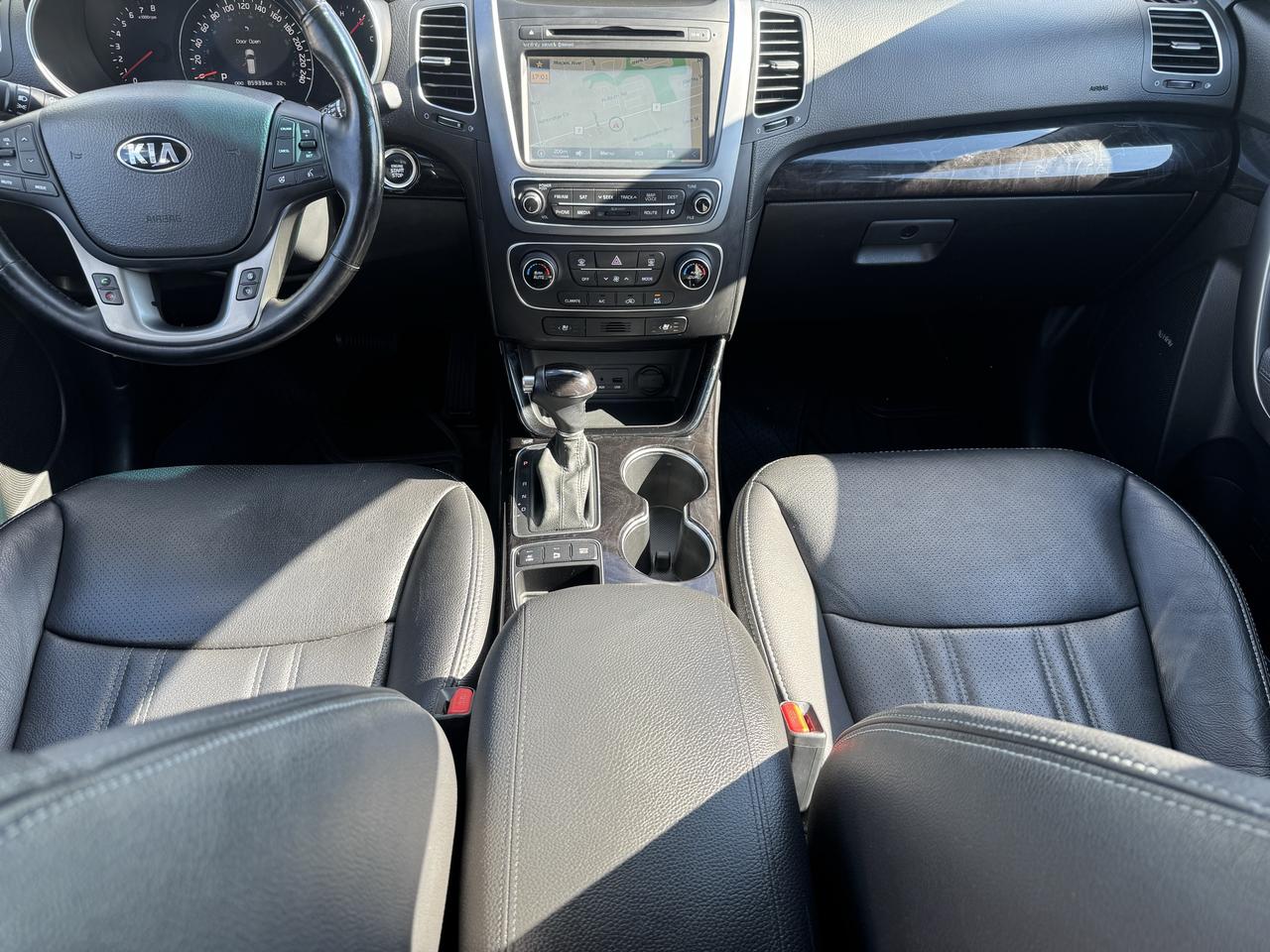 2015 Kia Sorento SX Photo