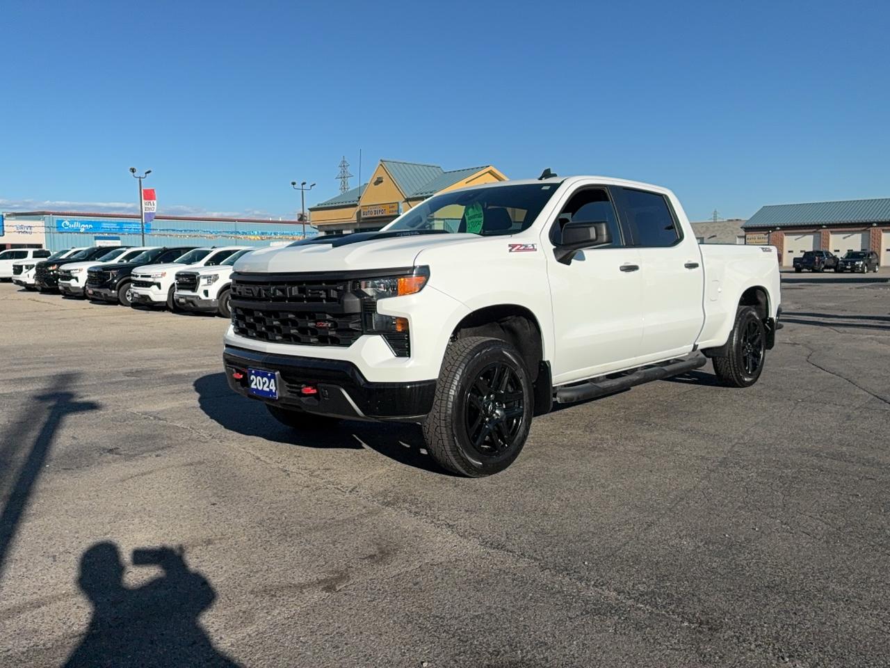 Used 2024 Chevrolet Silverado 1500 Custom Trail Boss Z71 CrewCab 2.7L4cylGas 6'7