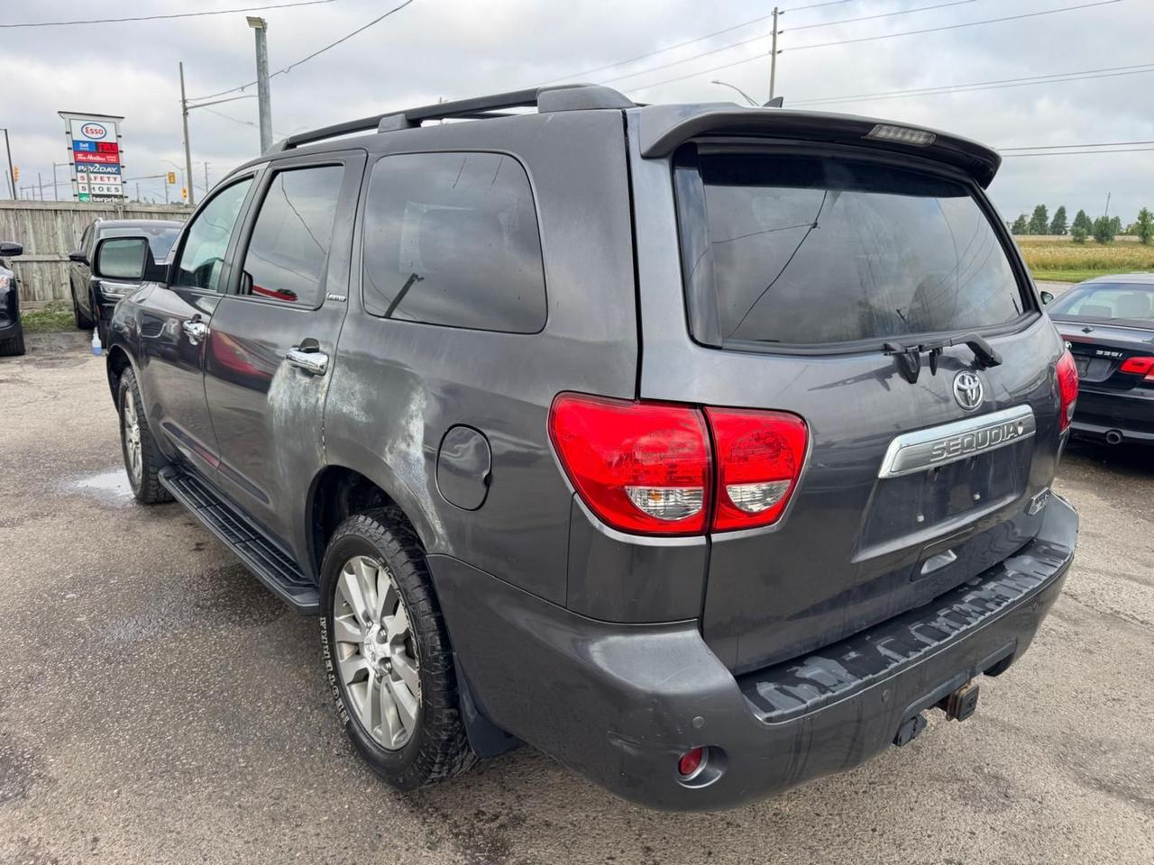 2016 Toyota Sequoia LIMITED, 8 PASSENGER, 4X4, LOADED, AS IS SPECIAL Photo