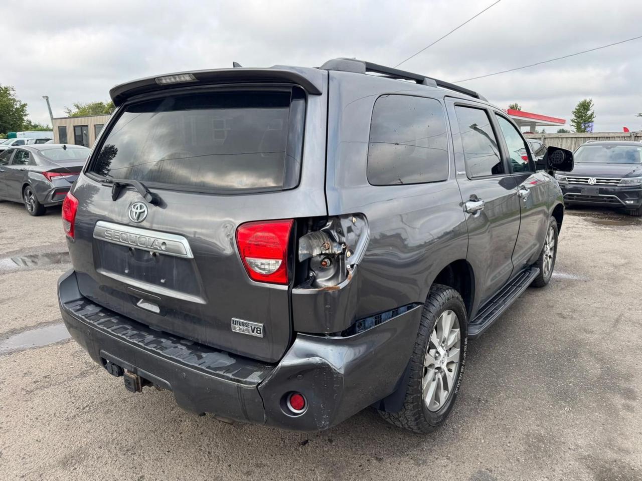 2016 Toyota Sequoia LIMITED, 8 PASSENGER, 4X4, LOADED, AS IS SPECIAL Photo