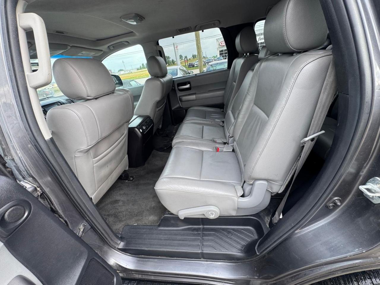 2016 Toyota Sequoia LIMITED, 8 PASSENGER, 4X4, LOADED, AS IS SPECIAL Photo