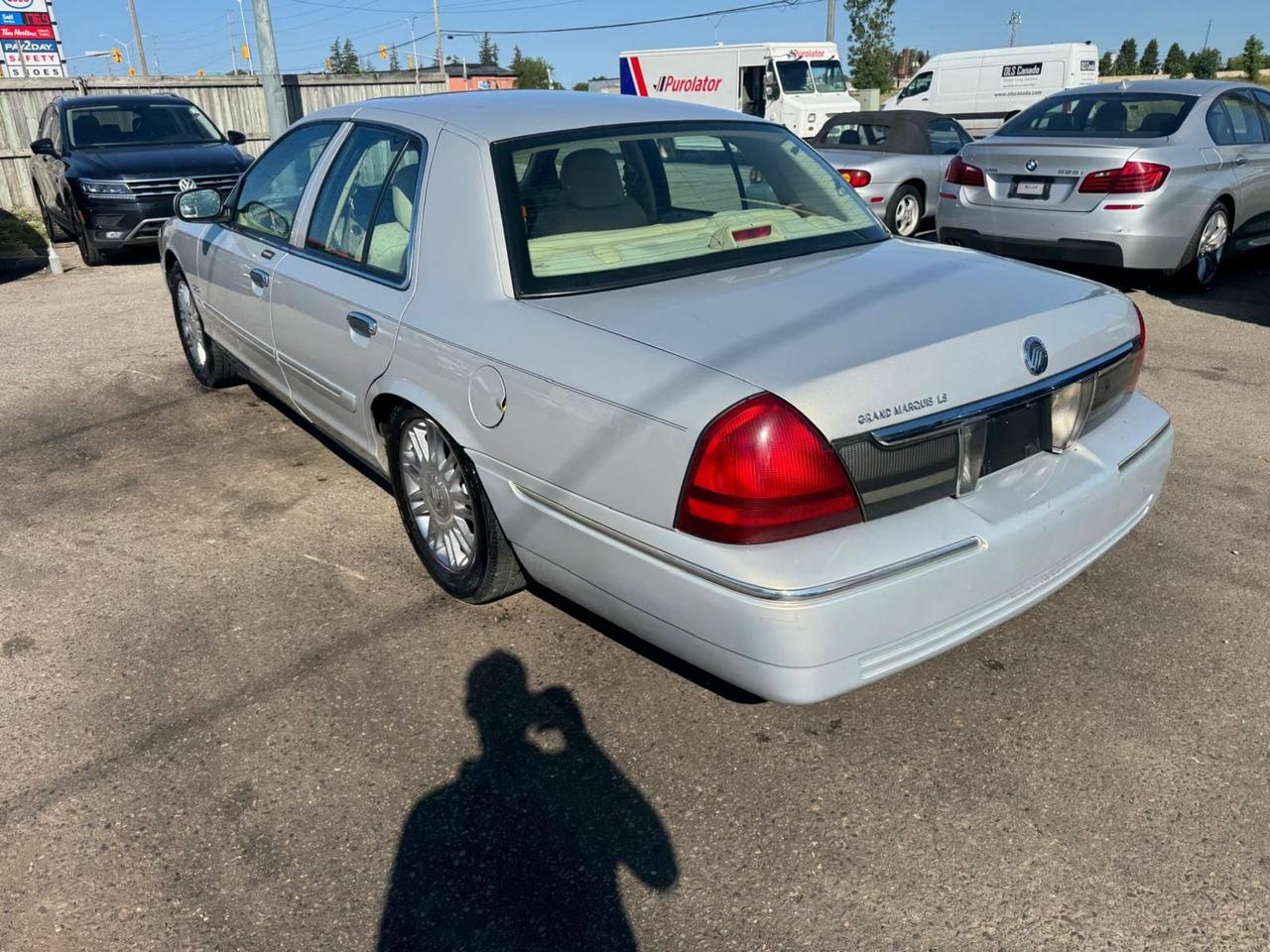 2008 Mercury Grand Marquis LS ULTIMATE, WELL MAINTED, RUNS WELL, AS IS Photo