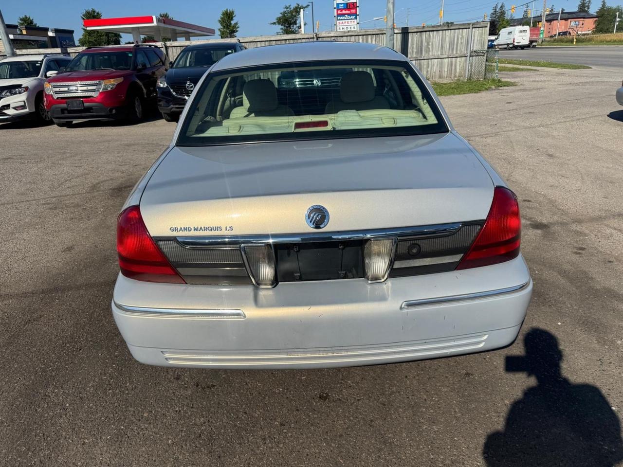 2008 Mercury Grand Marquis LS ULTIMATE, WELL MAINTED, RUNS WELL, AS IS Photo