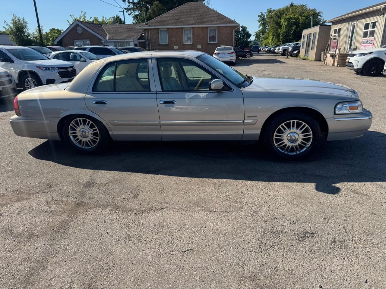 2008 Mercury Grand Marquis LS ULTIMATE, WELL MAINTED, RUNS WELL, AS IS Photo