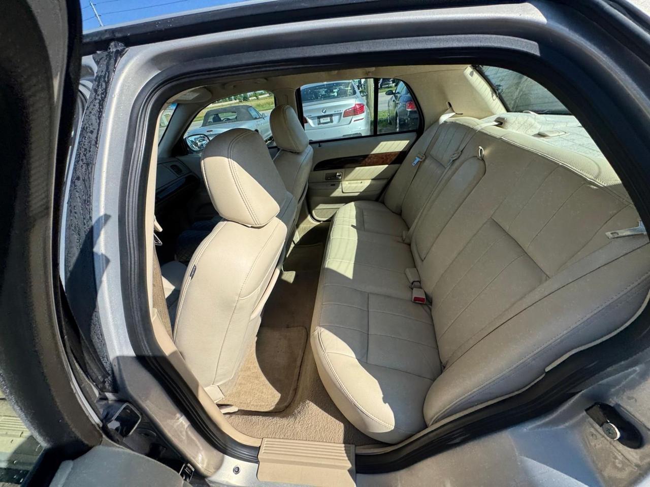 2008 Mercury Grand Marquis LS ULTIMATE, WELL MAINTED, RUNS WELL, AS IS Photo